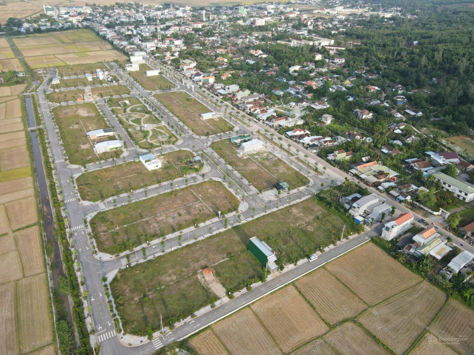 Lô góc KDC Bắc TT Mộ Đức: 100 m2 giá chỉ hơn 1,2 tỷ chút xíu