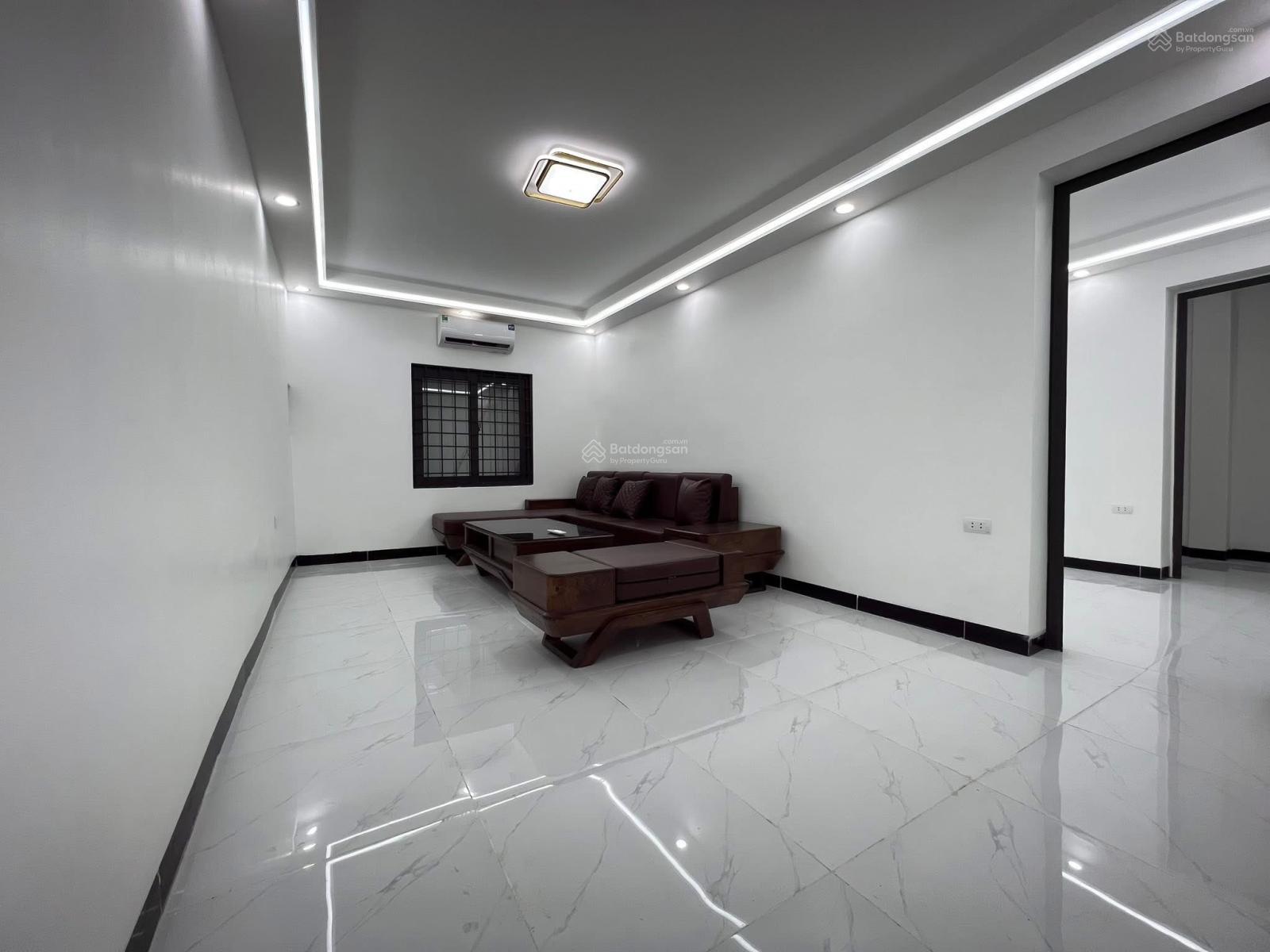 Chủ nhà gửi bán căn góc tập thể duplex 3 tầng 2,3,4 Ngọc Khánh, Ba Đình, mới đẹp 4 ngủ siêu vip