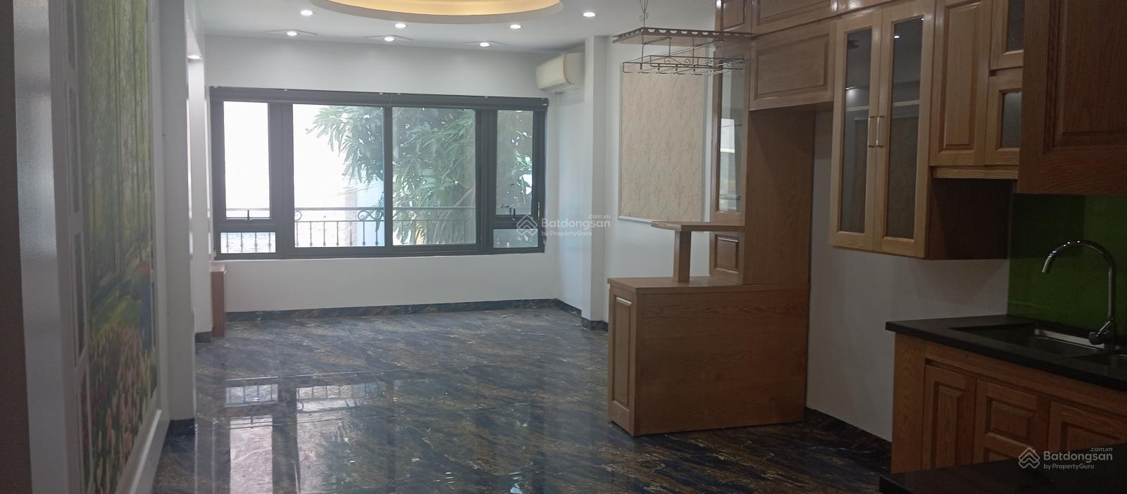 Bán nhanh nhà Đại Cát 56m2 - Giá 5,5 tỷ - ô tô đỗ - Trường học vây quanh - Lô góc - Cạnh hồ sen