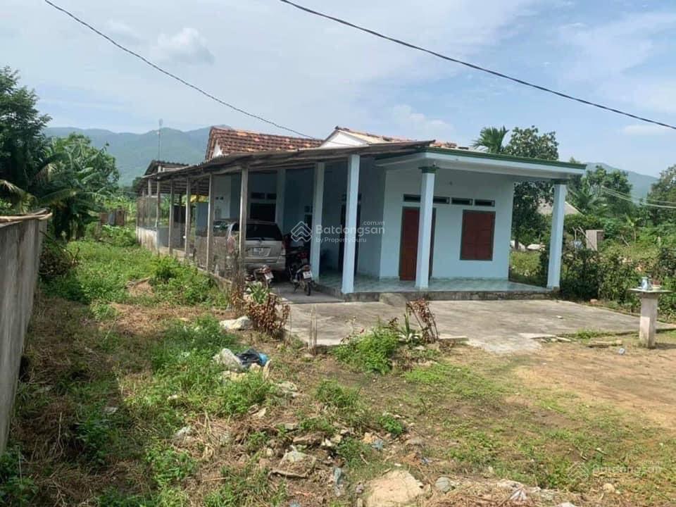 10x25m: Đất và nhà có tặng kèm khoảng 300m2 đất vườn tổng DT 600m2 10x25m: Đất và nhà có tặng kèm khoảng 300m2 đất vườn tổng DT 600m2