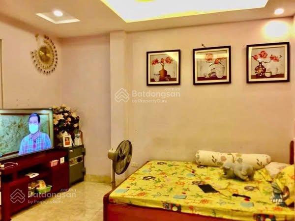 Cho thuê nhà ngõ 23 đỗ quang 55m x5T ngõ ô tô tránh