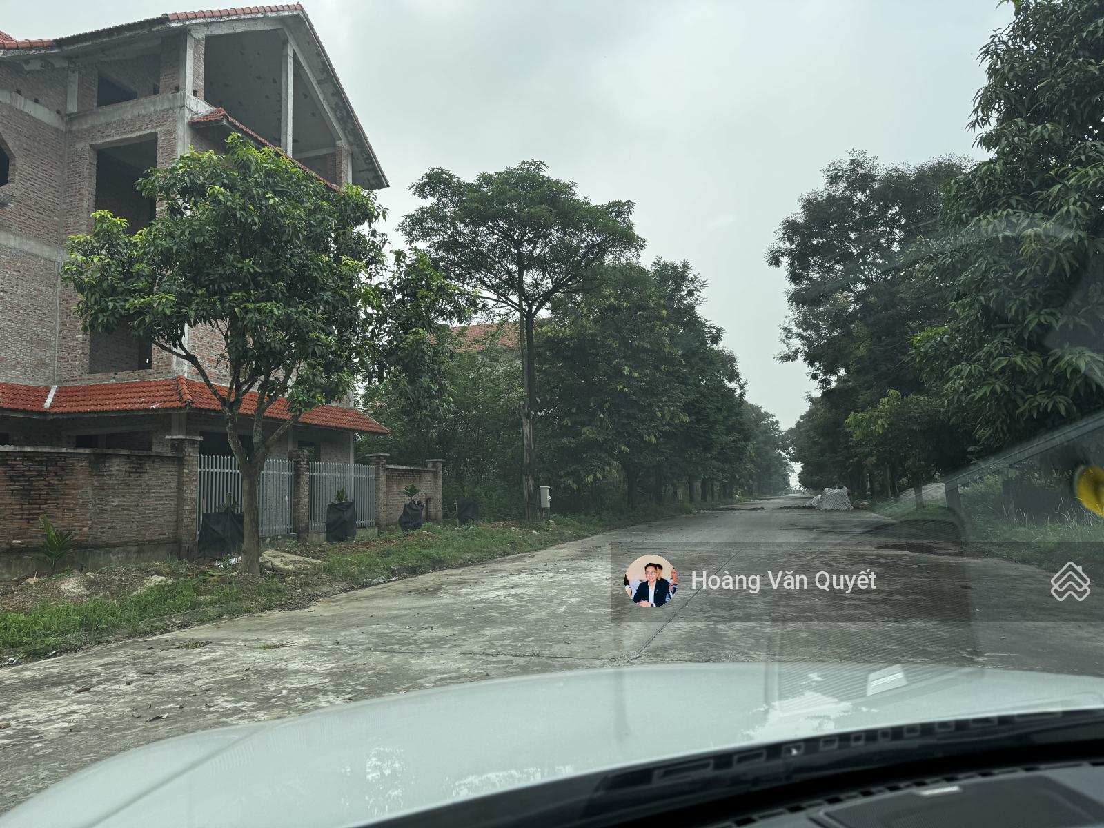Bán 350m2 đất xây biệt thự Quang Minh Mê Linh Hà Nội đường 19,5m có sổ và móng. LH 0962 202 ***