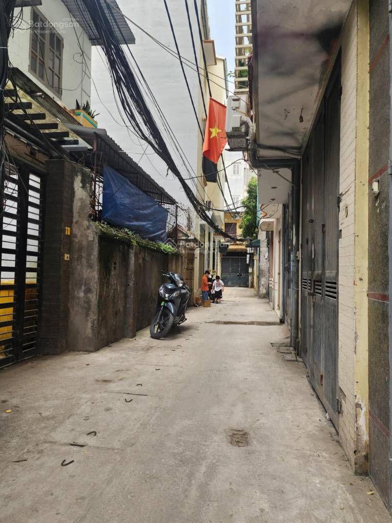 Bán nhà Quan Nhân, 8,9 tỷ ngõ thông, kinh doanh, gần ôtô, DT 40m2, 5 tầng