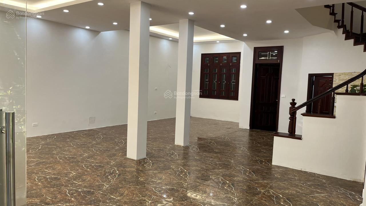 CHO THUÊ BIỆT THỰ Dịch Vọng Hậu, DT 160m, 4 tầng, MT 12m, NHÀ ĐẸP, Ở LUÔN, 75tr/tháng.