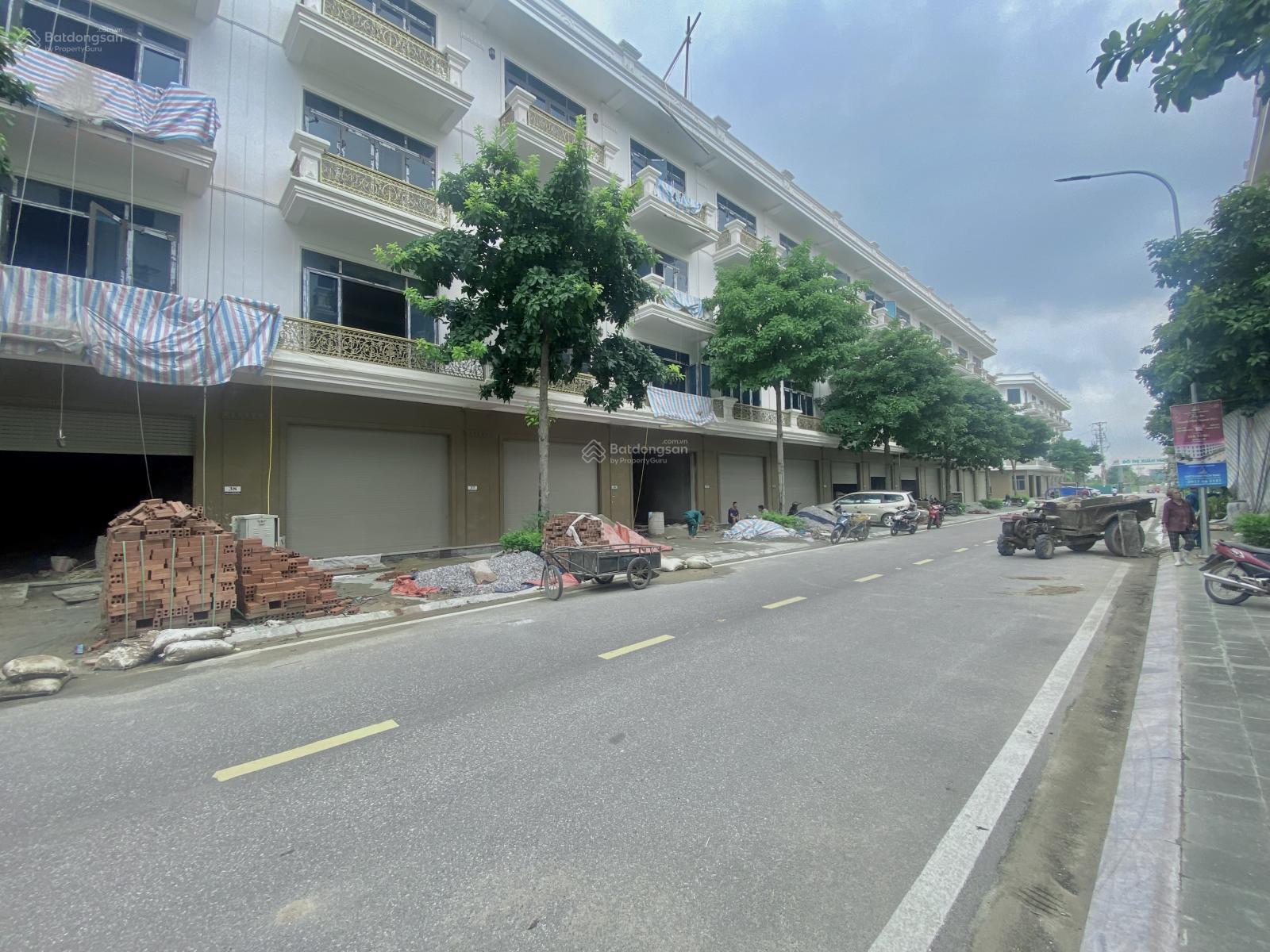 Chính chủ cẩn chuyển nhượng căn biệt thự 60m2 KDT Xuân Hưng. LH: 0813 988 *** Chính chủ cẩn chuyển nhượng căn biệt thự 60m2 KDT Xuân Hưng. LH: 0813 988 ***