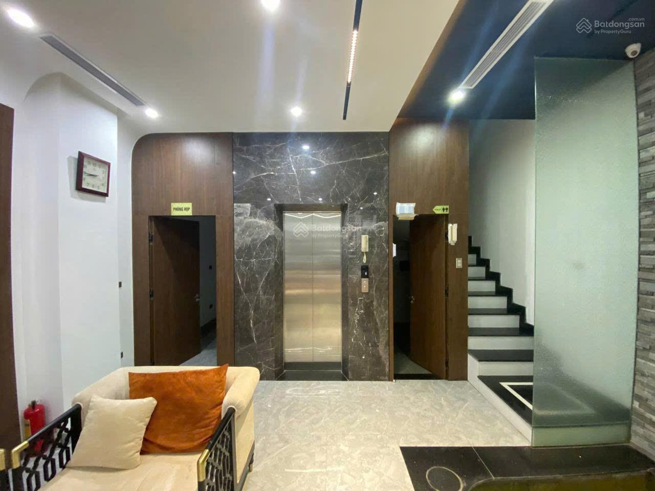 Bán tòa văn phòng 7 tầng Mậu Lương, Kiến Hưng