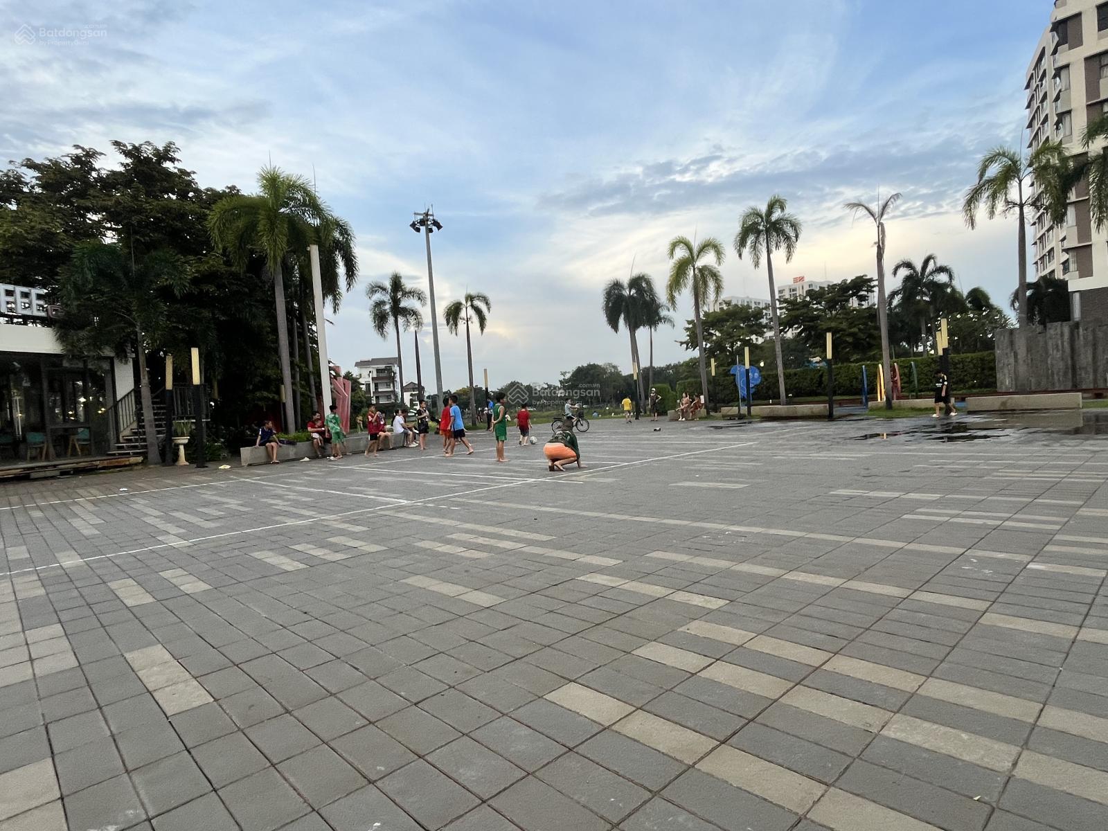 Cho thuê nhanh căn 2pn - full nội thất - giá tốt - tầng thoáng mat - đối diện Global City Cho thuê nhanh căn 2pn - full nội thất - giá tốt - tầng thoáng mat - đối diện Global City