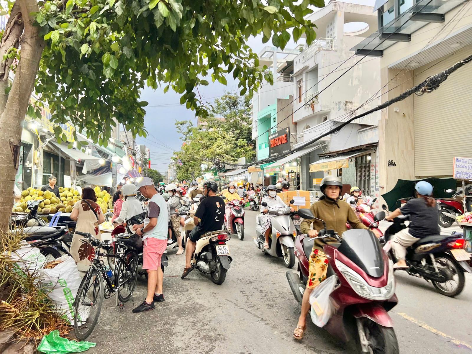 Tòa nhà văn phòng mặt tiền đường 15 cạnh chợ Tân Quy Q7 Tòa nhà văn phòng mặt tiền đường 15 cạnh chợ Tân Quy Q7