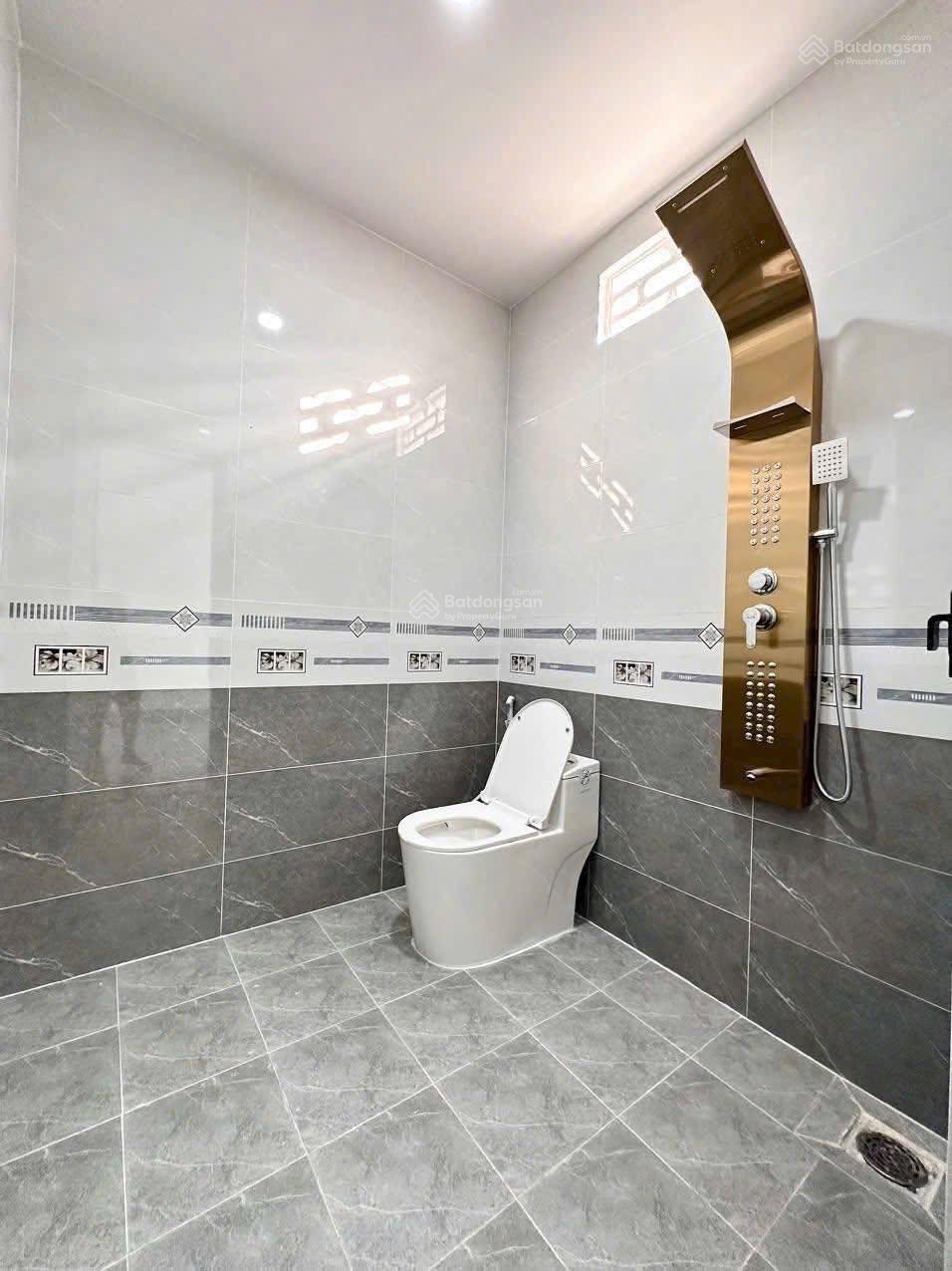Nhà gác lửng sổ riêng thổ cư, ngay công an xã Thiện Tân, cách DT768 100m