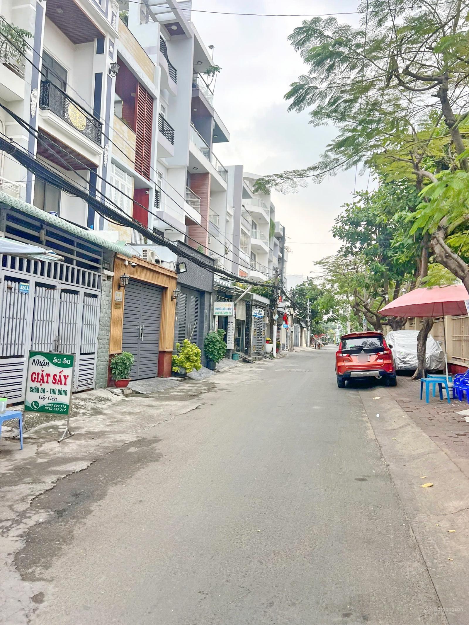 Nhà 3 tầng đường nhựa xe hơi 8m cạnh Lâm Văn Bền Q7