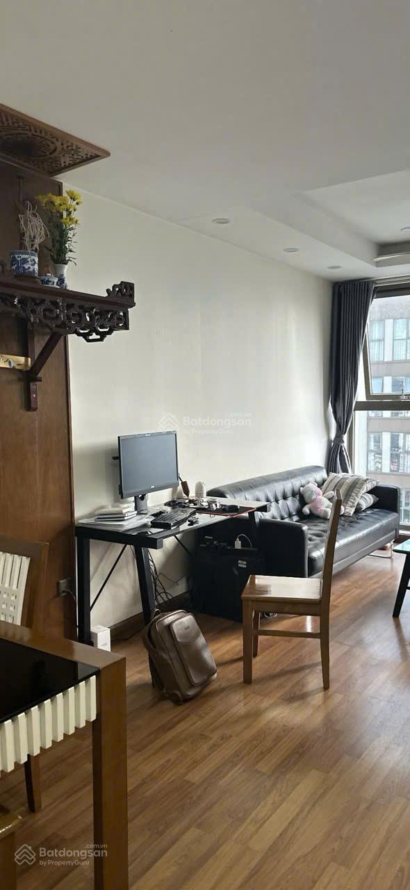 Bán nhanh căn hộ chung cư đẹp 70m2, 5,9 tỷ tại Home City - Trung Kính, Cầu Giấy, Hà Nội
