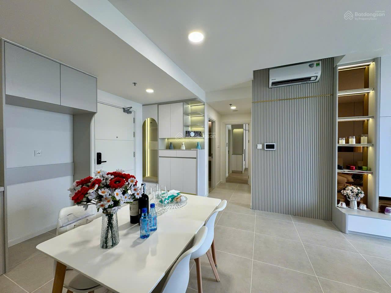 Cho thuê căn hộ mới thiết kế đẹp 2PN ở liền ngay trung tâm