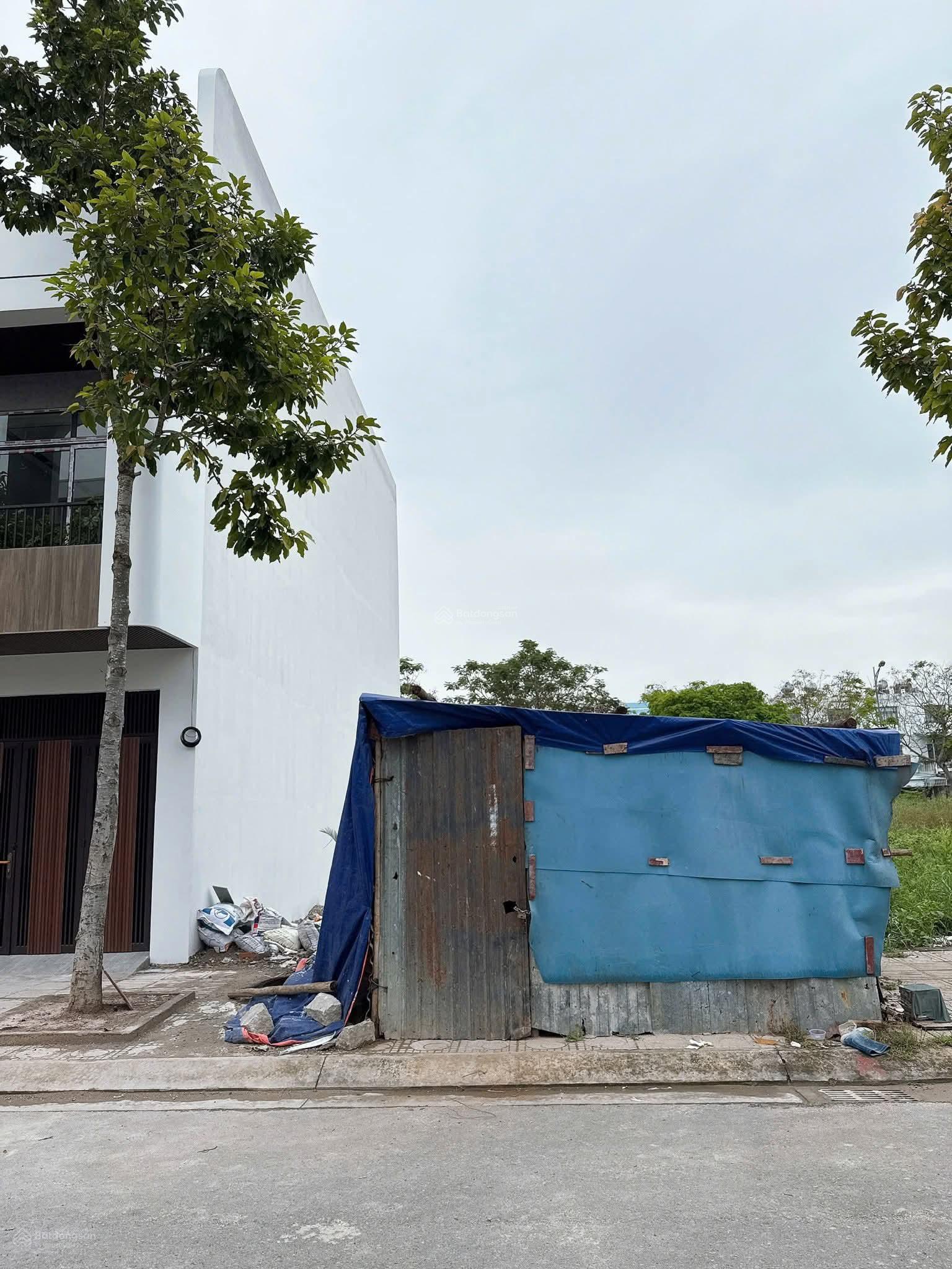Sát TDC Phước Hưng, Bà Rịa giá 2.180 tỷ 85.5m2 Lah 0933 366 ***