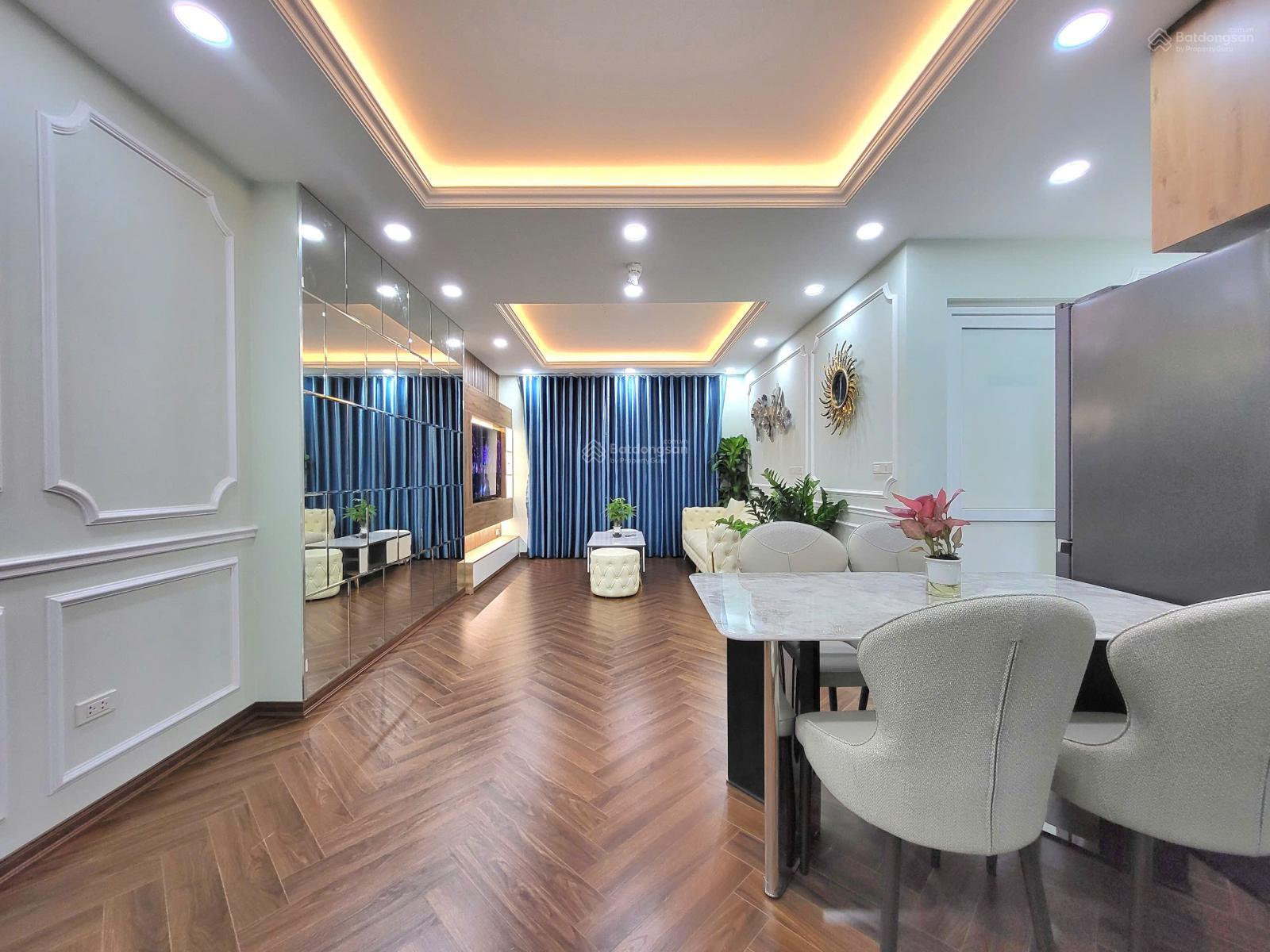 Bán Gấp căn hộ Góc 75m2, 2PN tầng 8 giá 4,5 tỷ chung cư FLC Star Tower 418 Quang Trung, Hà Đông
