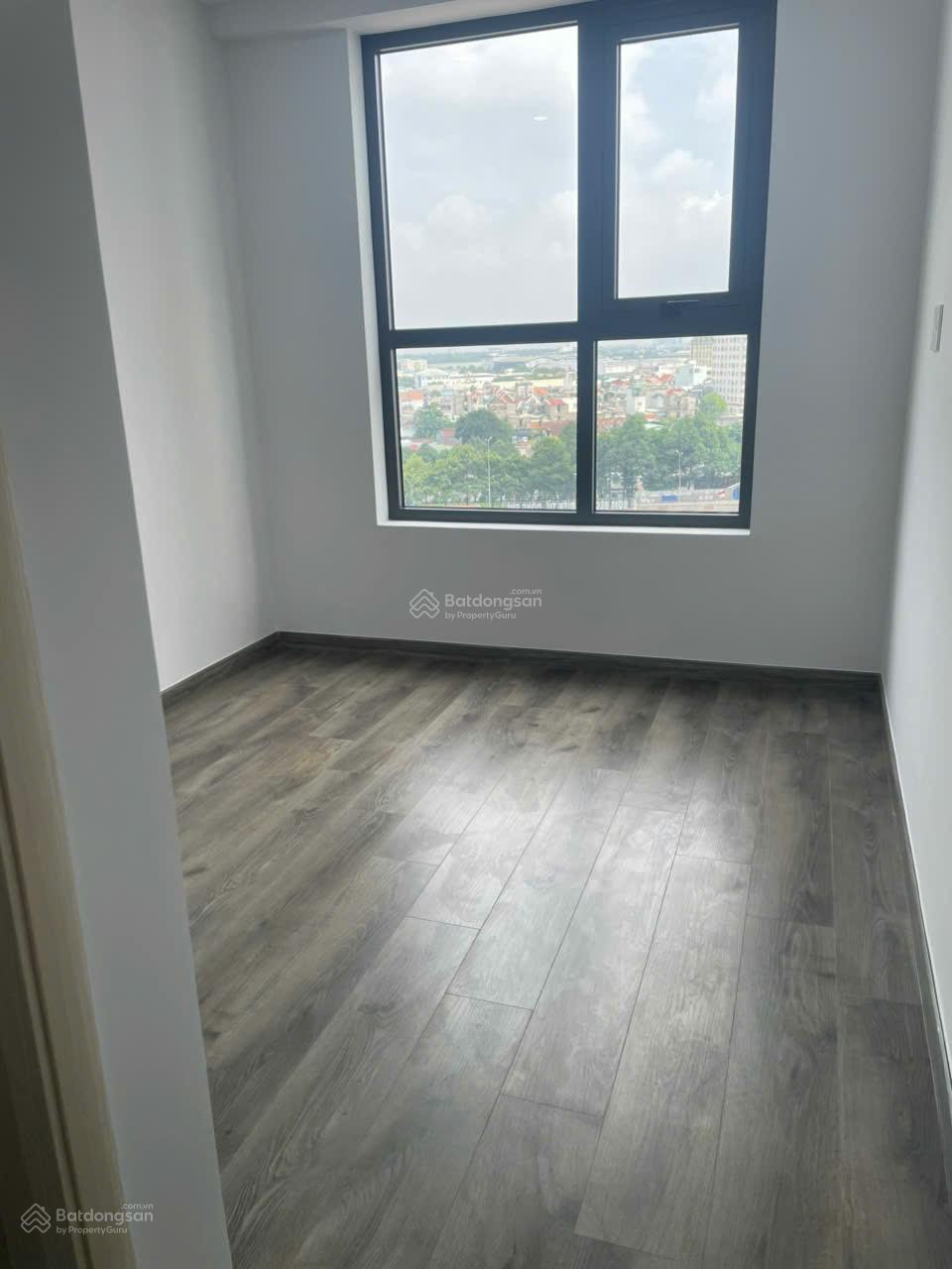 Bán nhanh 2pn 2wc 54m2 Bcons Polygon. Giá bán 2tỷ2 đã gồm chi phí sang tên. LH 0901 663 ***