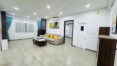 Cần bán căn hộ 99m2, 3PN, 2VS tòa Sails Tower (cc Sông Nhuệ) Hà Đông. SĐCC. Giá 4,4x tỷ