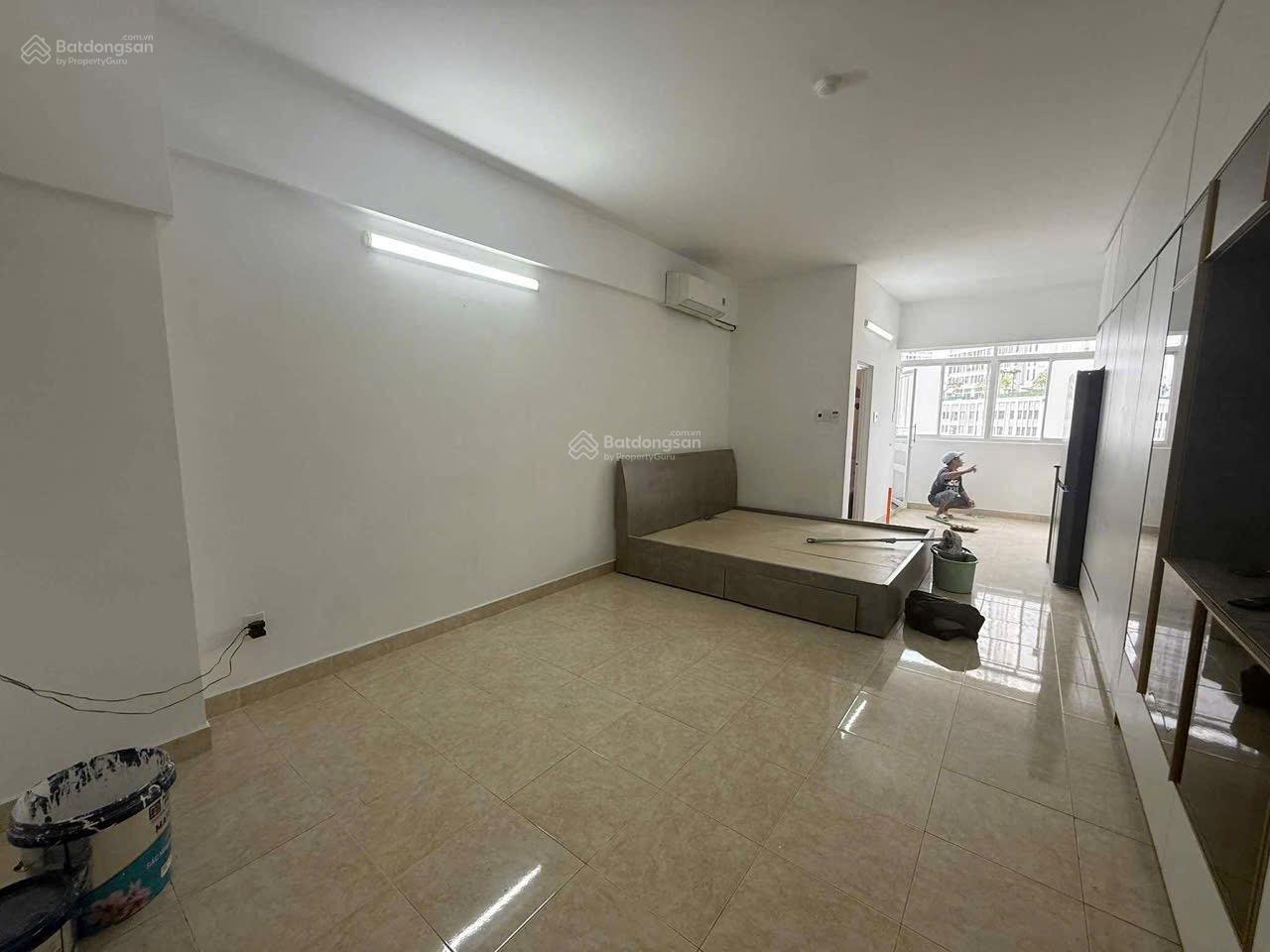 Bán chung cư H3 đường Hoàng Diệu, P6, Q. 4 DT 38 m2 1 PN 1WC. Lầu cao view đẹp thoáng mát Bán chung cư H3 đường Hoàng Diệu, P6, Q. 4 DT 38 m2 1 PN 1WC. Lầu cao view đẹp thoáng mát