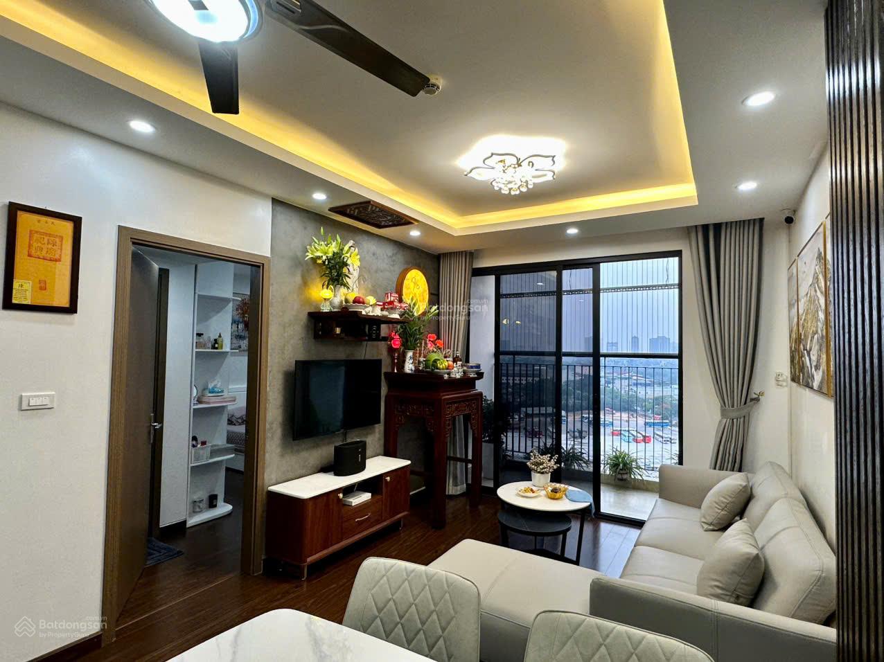 Chính chủ cần bán căn hộ 95m2, 2 ngủ chung cư The Emerald, full nội thất, giá 7.5 tỷ