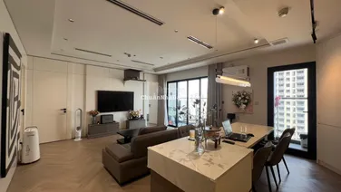 Vợ chồng em bán căn hộ 3 phòng ngủ - DT 157 m2 - Toà Hei Tower giá 9 tỷ - Nhà full đồ. 0988 246 ***