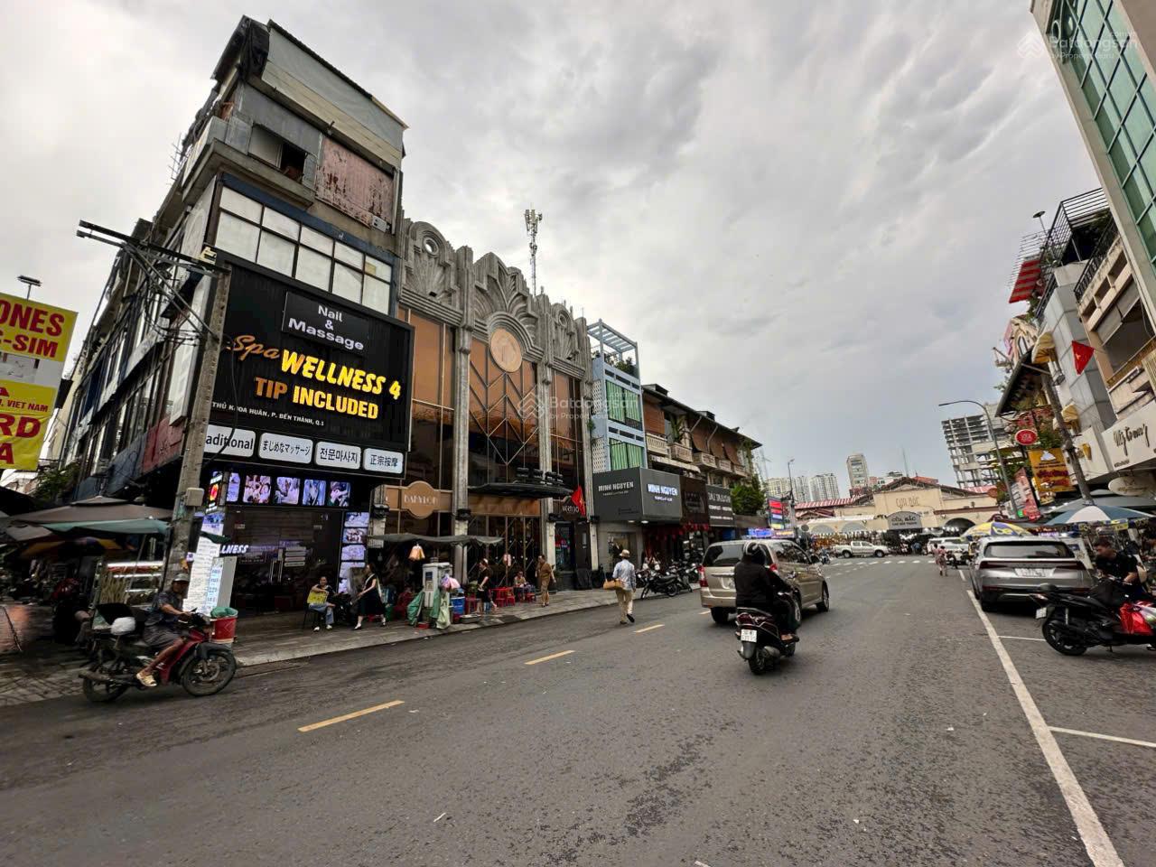 Cho thuê nhà mặt tiền ngay cửa Bắc chợ Bến Thành Cho thuê nhà mặt tiền ngay cửa Bắc chợ Bến Thành