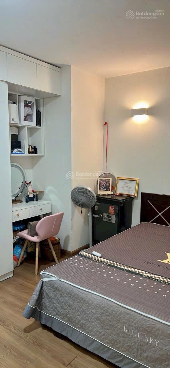 Chính chủ bán căn hộ CT7HJK Dương Nội DT 57m2 tim tường 2 ngủ, 2WC giá 3ty400tr . LH: 0988 187 ***