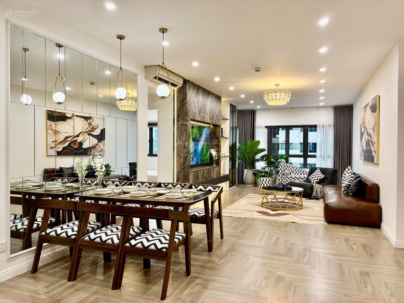 Chính chủ bán căn 2PN Hà Nội Center Point 27 Lê Văn Lương, full đồ, sổ đỏ, giá 7 tỷ, LH 0394 260 ***