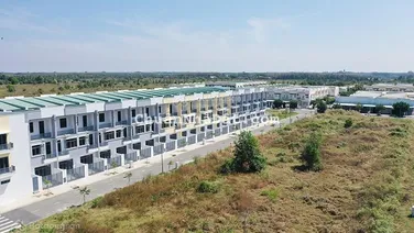 Bán nhà phố Phước Đông New City 1,2 tỷ nhận nhà ngay, sổ riêng, hạ tầng hoàn thiện!