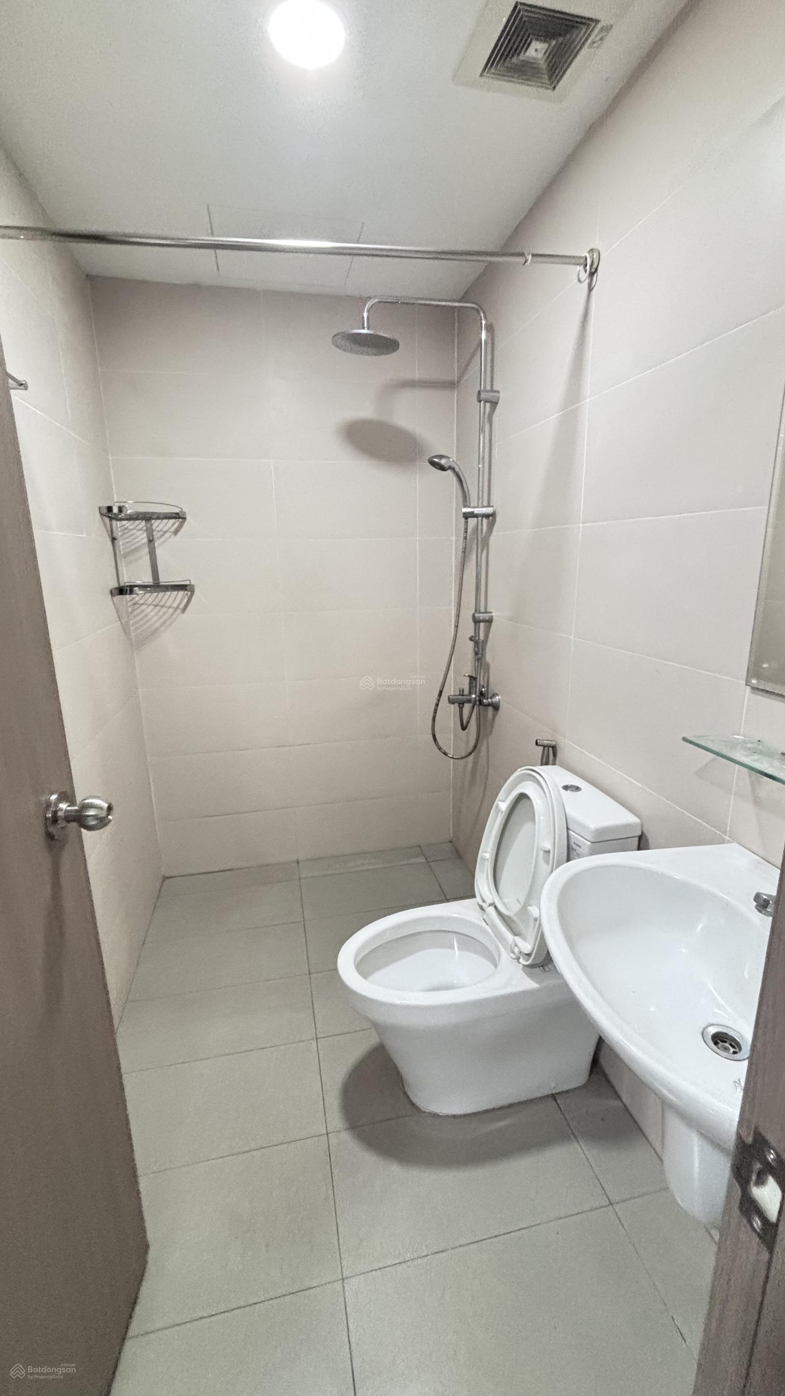 Cho thuê phòng đường Lê Thị Chợ Q7