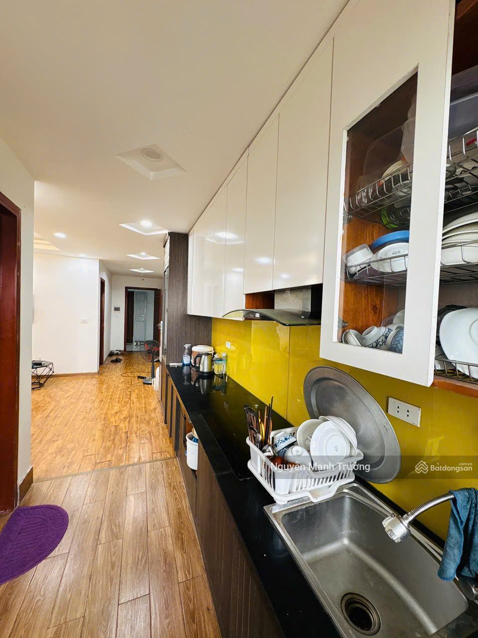 Bán căn 2 phòng ngủ 2WC diện tích 63m2, ban công view trọn hồ Linh Đàm chung cư VP6 Linh Đàm Bán căn 2 phòng ngủ 2WC diện tích 63m2, ban công view trọn hồ Linh Đàm chung cư VP6 Linh Đàm