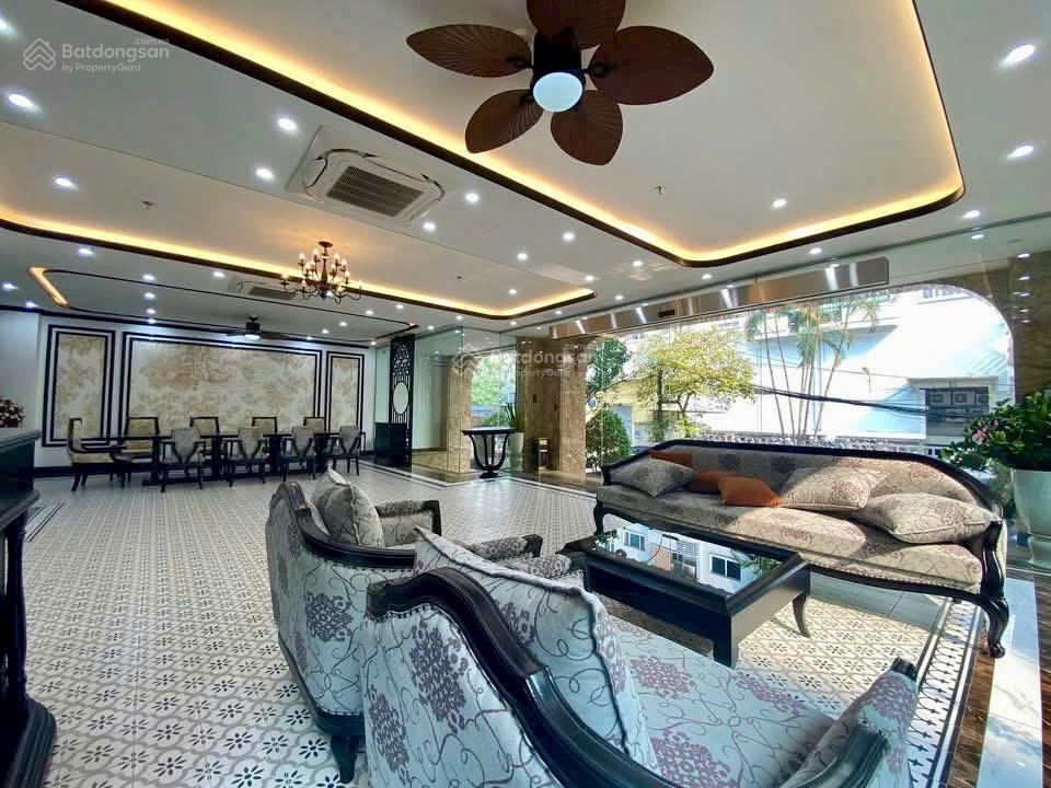 Cho thuê nhà nguyên căn - khu Hoàng Thành Villas. Dt: 120m2 * 5 tầng. Mt: 7m. Thông sàn. Thang máy