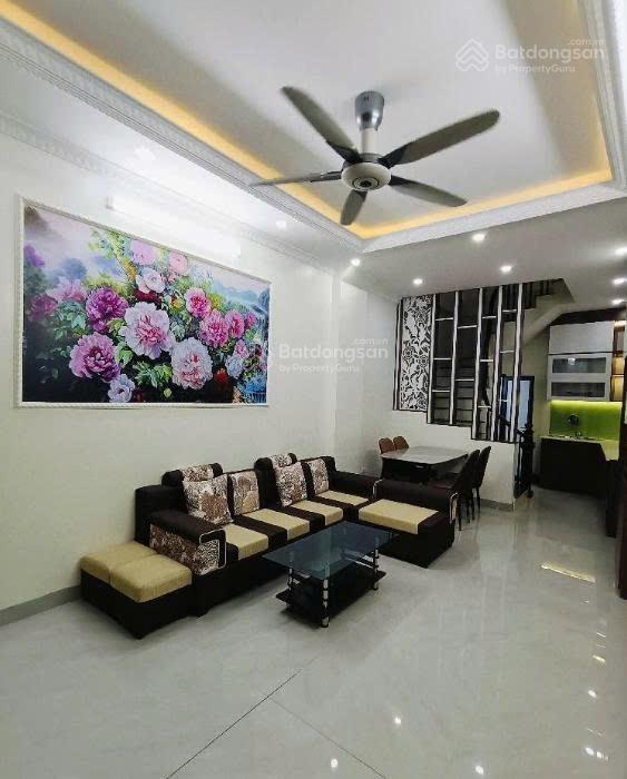 Bán gấp nhà Tây Mỗ, lô góc, ô tô, 33m2x5t, ngõ rộng thoáng, sát bãi ô tô, hàng xóm Vincom, chỉ 6 tỷ