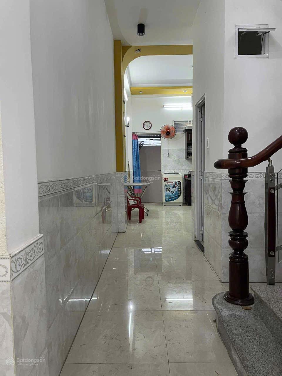 Bán gấp nhà hẻm 8m xe hơi đậu cửa - Khu Bộ Nội Vụ - An ninh cực cao - Giá rẻ