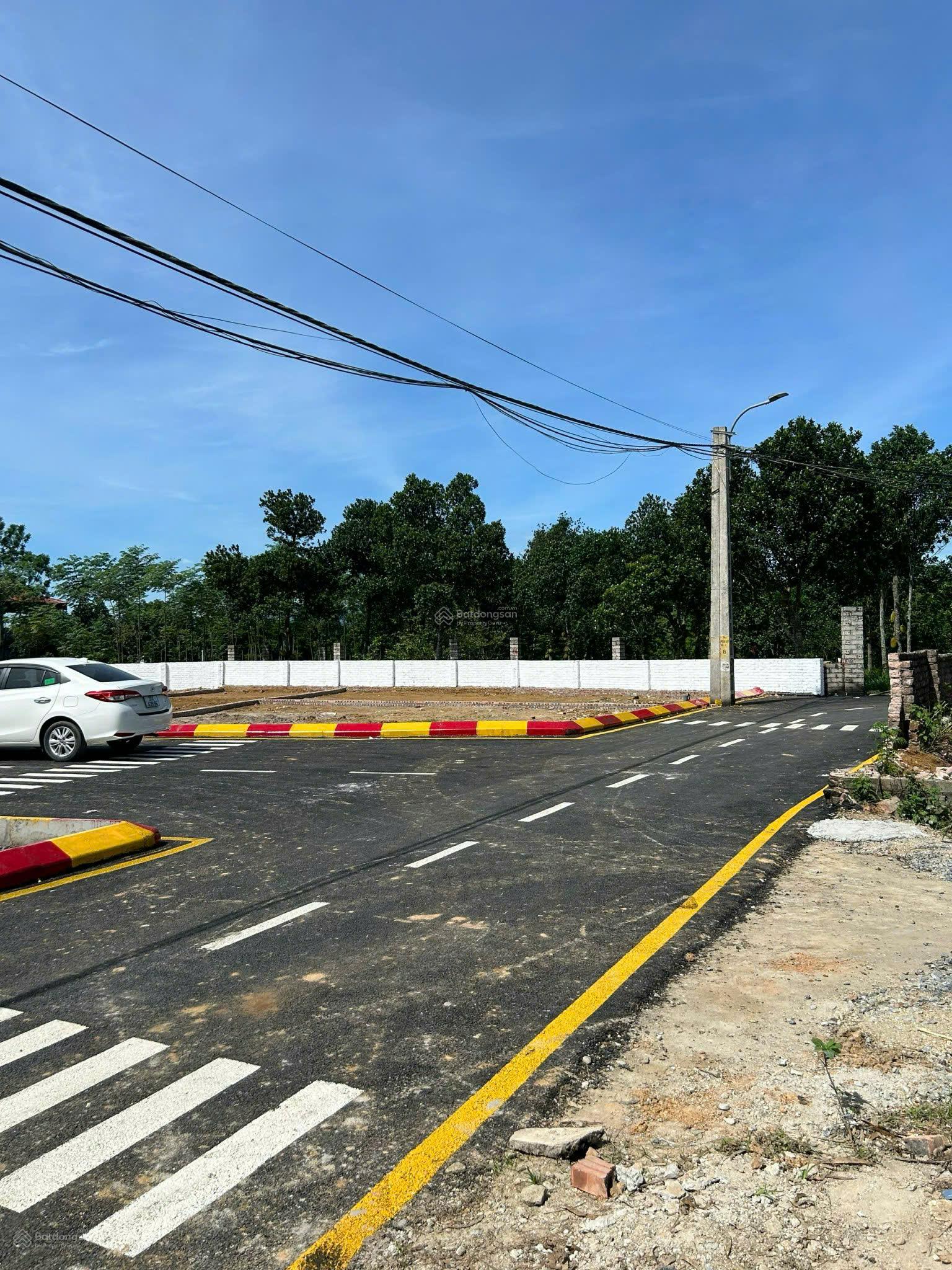 CC bán 100m2 full thổ cư mặt đường 9m sẵn sổ đỏ cạnh UBND xã Cổ Đông, Giá rẻ nhất thị trường.