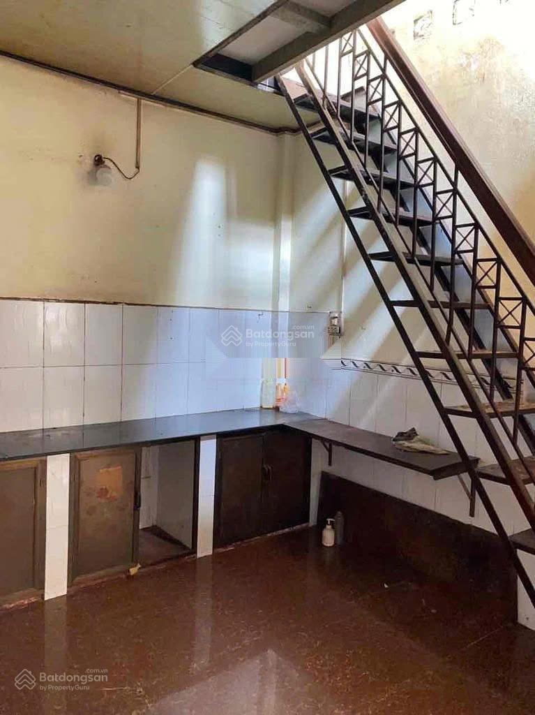 Cho thuê nhà hẻm 3m (BG) Đất Thánh, P. 6, Q. Tân Bình giá 9tr