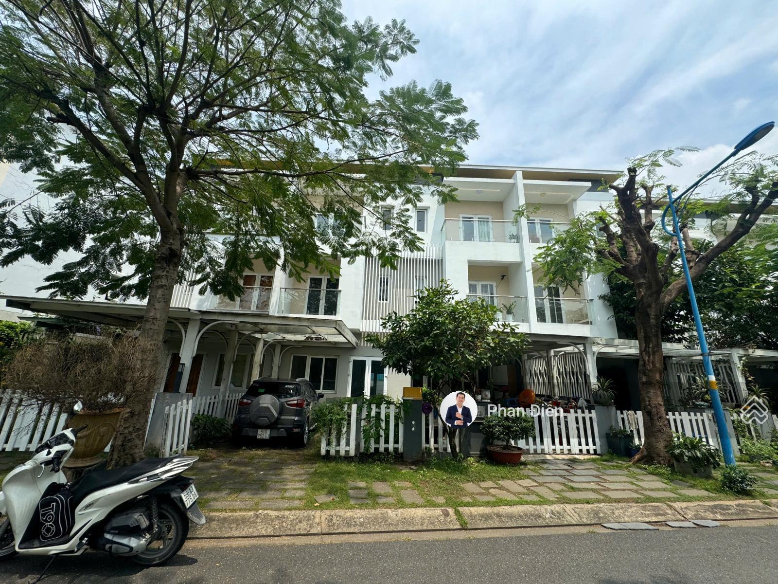 Chính chủ bán nhà phố Melosa Khang Điền 5x20m view hồ cảnh quan. Sổ hồng riêng. Gọi 0982 667 ***