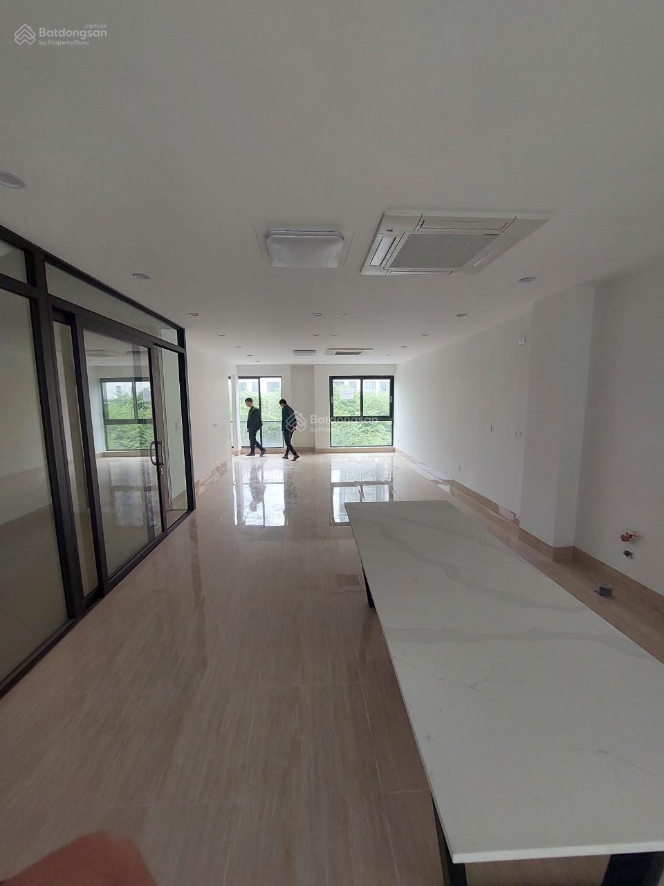 Cho thuê nhà khu đô thị hoàng thành mỗ lao,đường nguyễn văn lộc,120m * 5 tâng,MT 7m,có thang máy