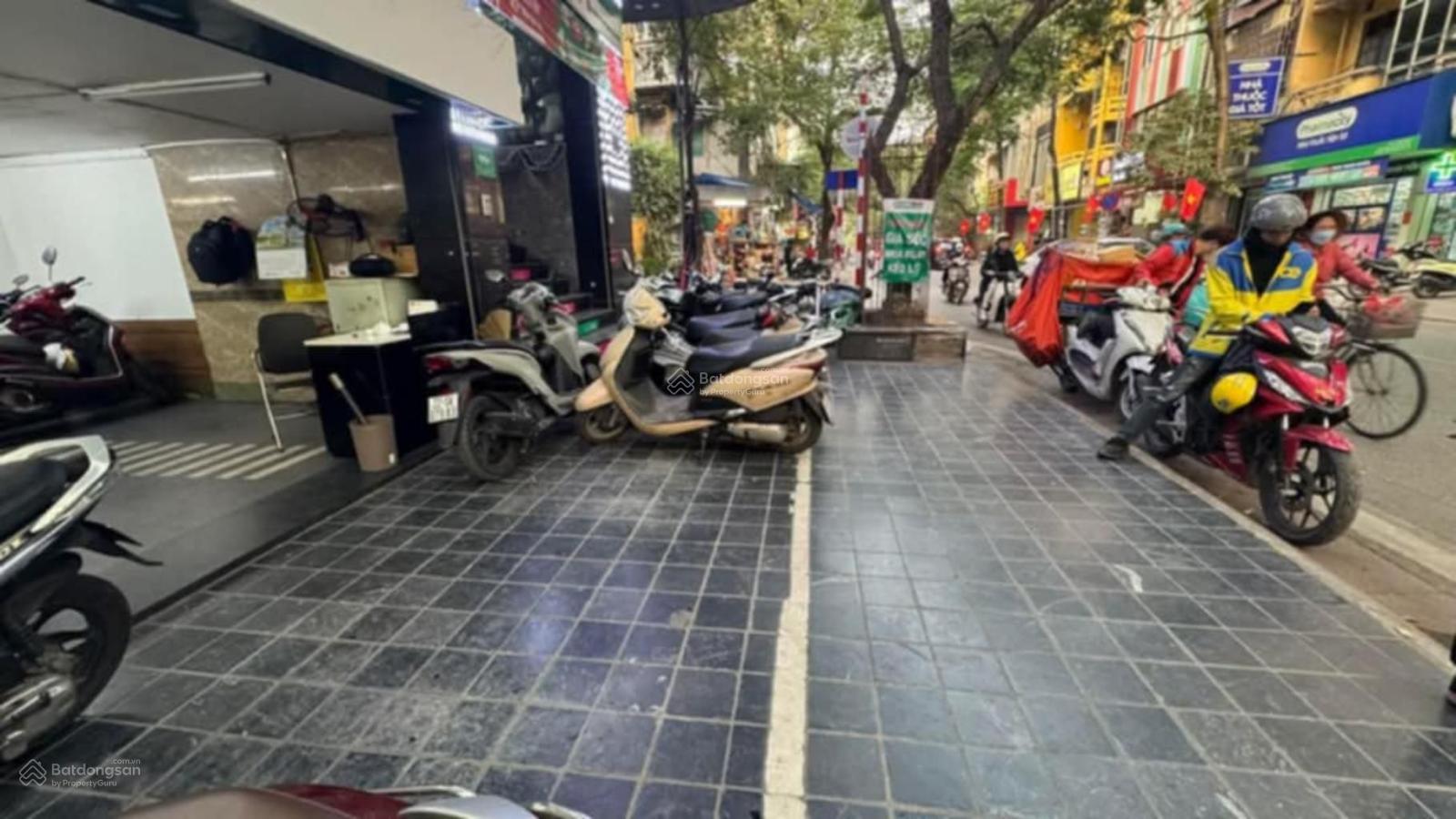 Mặt Phố Nguyên Hồng, Đống Đa -99m - 9 tầng thang máy, có tầng hầm -Mặt tiền 9m -Lô góc -2 mặt tiền