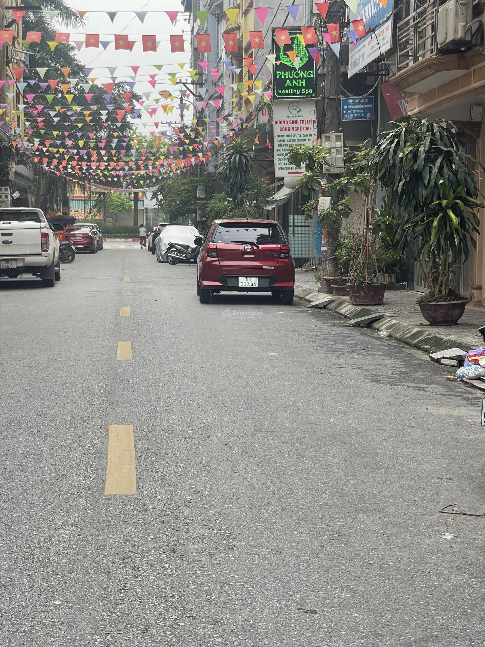 Cho thuê nhà riêng mặt phố Trần Đăng Ninh, diện tích 40m2, kinh doanh - văn phòng