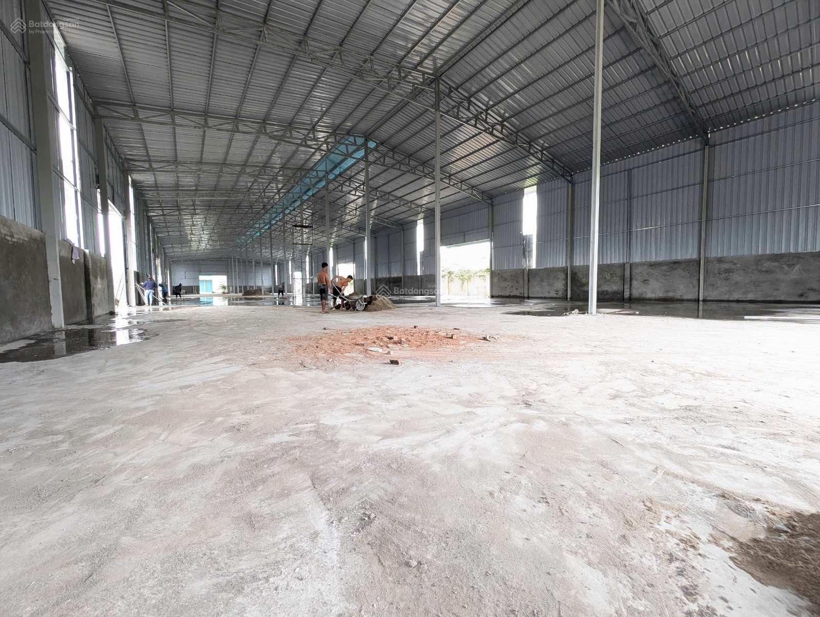 Cho thuê kho 400m2; 500m2; 800m2 Xa Lộ Hà Nội, Trường Thọ, Thủ Đức