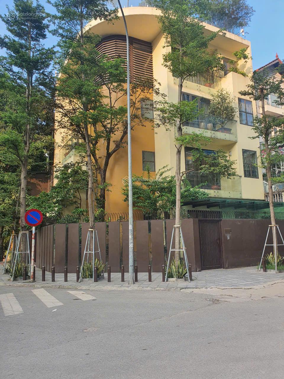 Biệt thự Làng Việt Kiều Châu Âu: Lô góc - Sống sinh thái giữa lòng Hà Đông. 189m2, 4 tầng, 49.5 tỷ