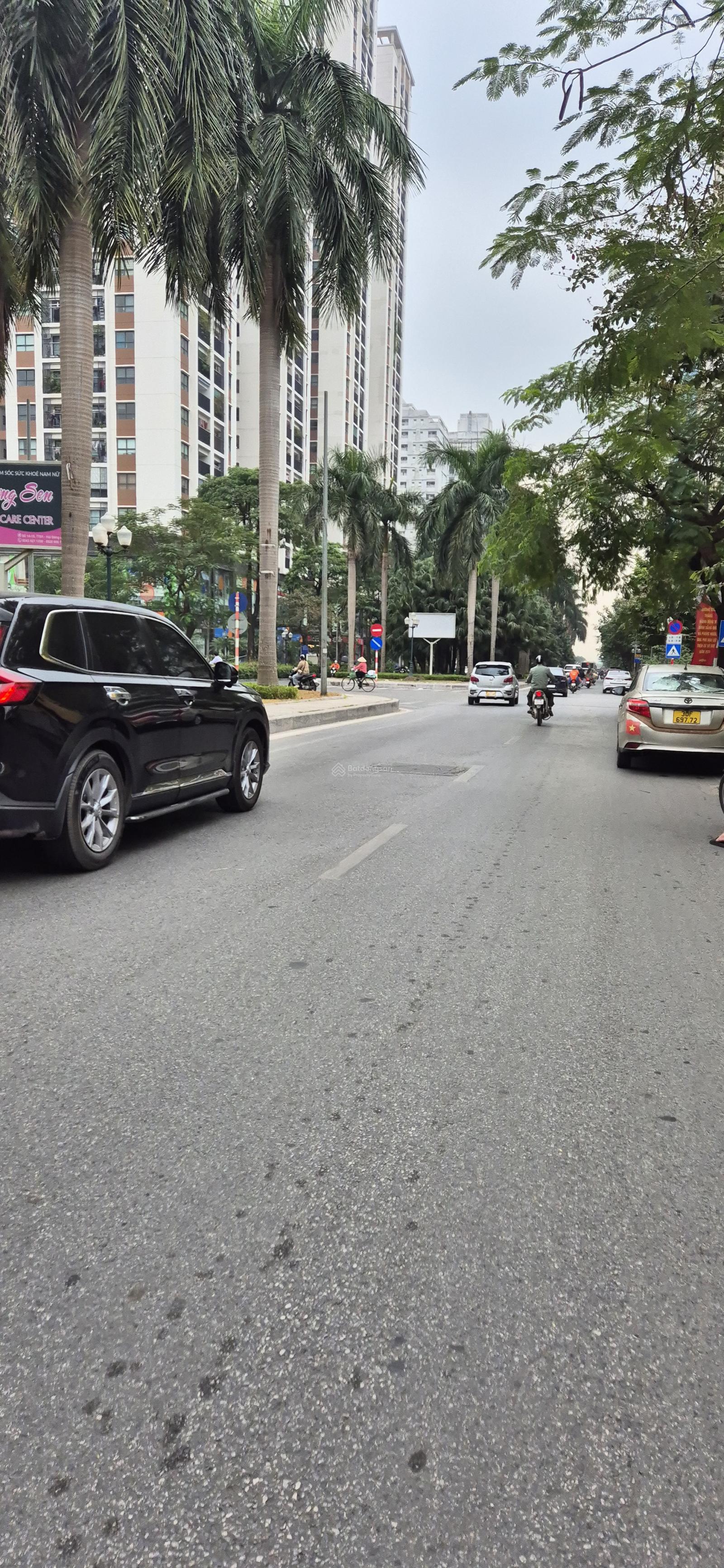Cho thuê nhà mặt phố lê đức thọ . Dt. 90 m2 * 7 tầng có hầm . Cho thuê vp...công ty...ngân hàng . Cho thuê nhà mặt phố lê đức thọ . Dt. 90 m2 * 7 tầng có hầm . Cho thuê vp...công ty...ngân hàng .
