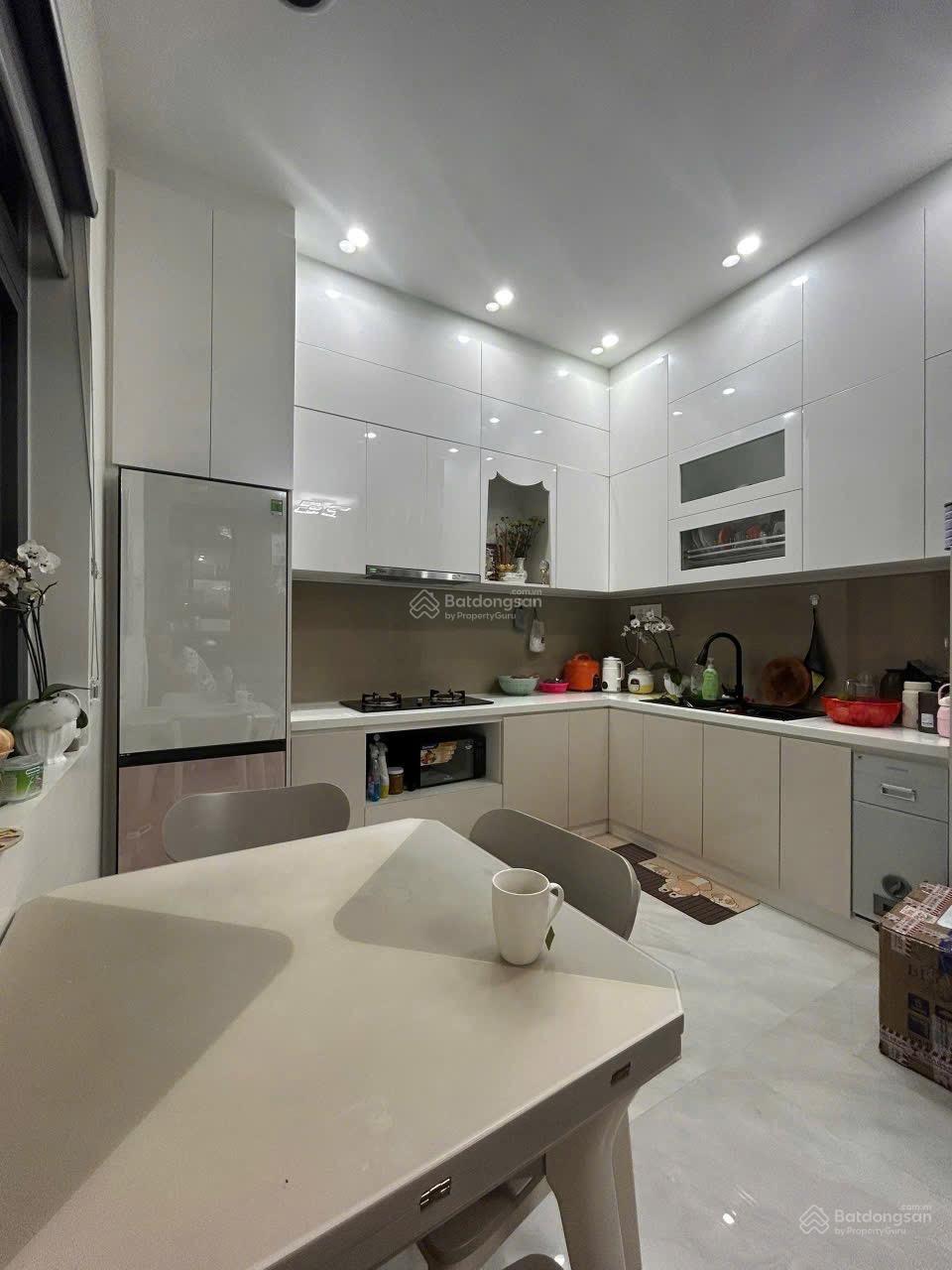Căn hộ trệt Hoàng Hoa Thám, P.10 Đà Lạt 2PN 2WC, full nội thất giá chỉ 3 tỷ 1 Căn hộ trệt Hoàng Hoa Thám, P.10 Đà Lạt 2PN 2WC, full nội thất giá chỉ 3 tỷ 1