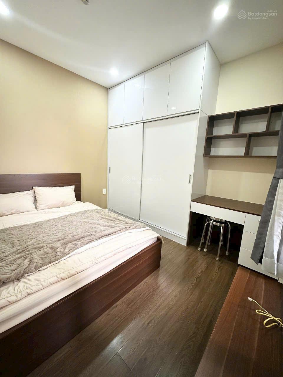 Cần bán CC Hoàng Kim Thế Gia DT 145m2 4PN 4WC full NT sổ hồng giá 4,1 tỷ. LH 0936 449 *** Hân Cần bán CC Hoàng Kim Thế Gia DT 145m2 4PN 4WC full NT sổ hồng giá 4,1 tỷ. LH 0936 449 *** Hân