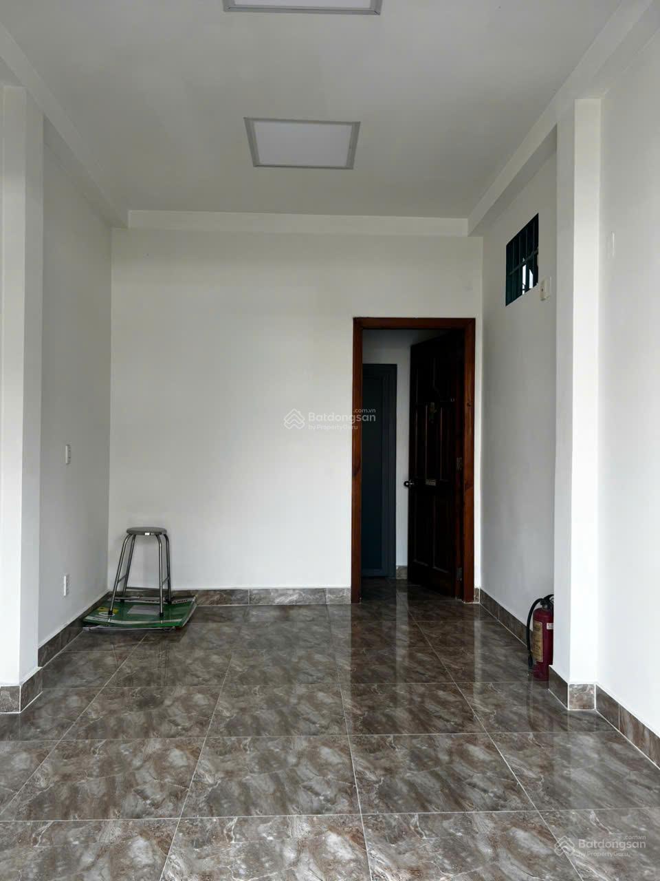 Bán nhà mặt tiền đường Dương Bá Trạc, Quận 8 giá 6,95 tỷ sổ hồng riêng