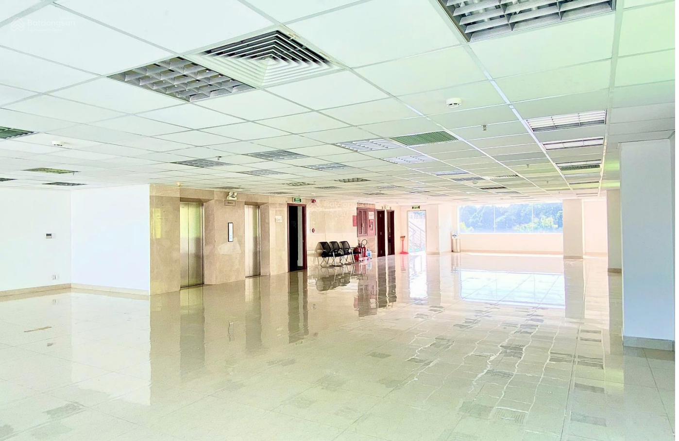 Văn Phòng 200m2-300m2, MT Bạch Đằng, P.2, Quận Tân Bình Văn Phòng 200m2-300m2, MT Bạch Đằng, P.2, Quận Tân Bình