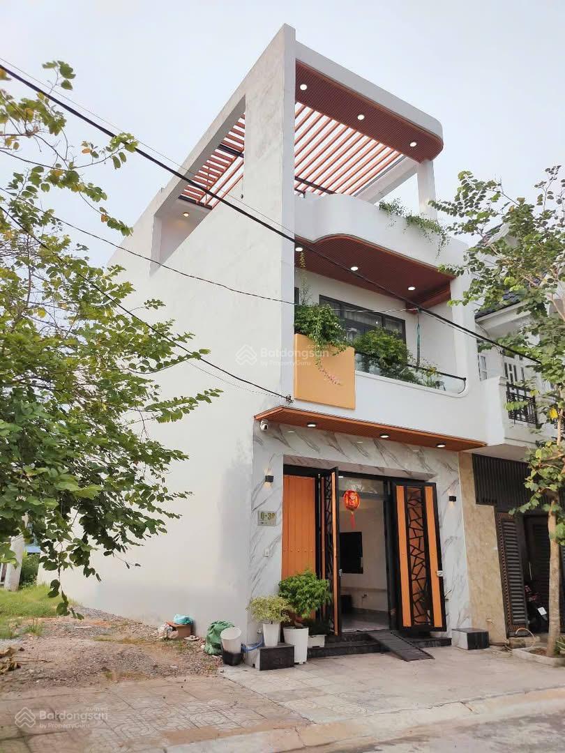 Bán nhà KDC Xuyên Á, nhà hoàn công, xây ở kiên cố, nhà cực đẹp sổ hồng chính chủ