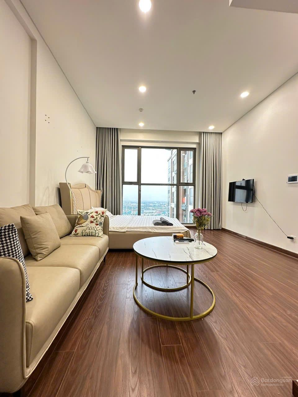 Cần bán gấp căn CC tại Masteri, VinHomes Ocean Park, nội thất như hình, giá mềm, sang tên nhanh!