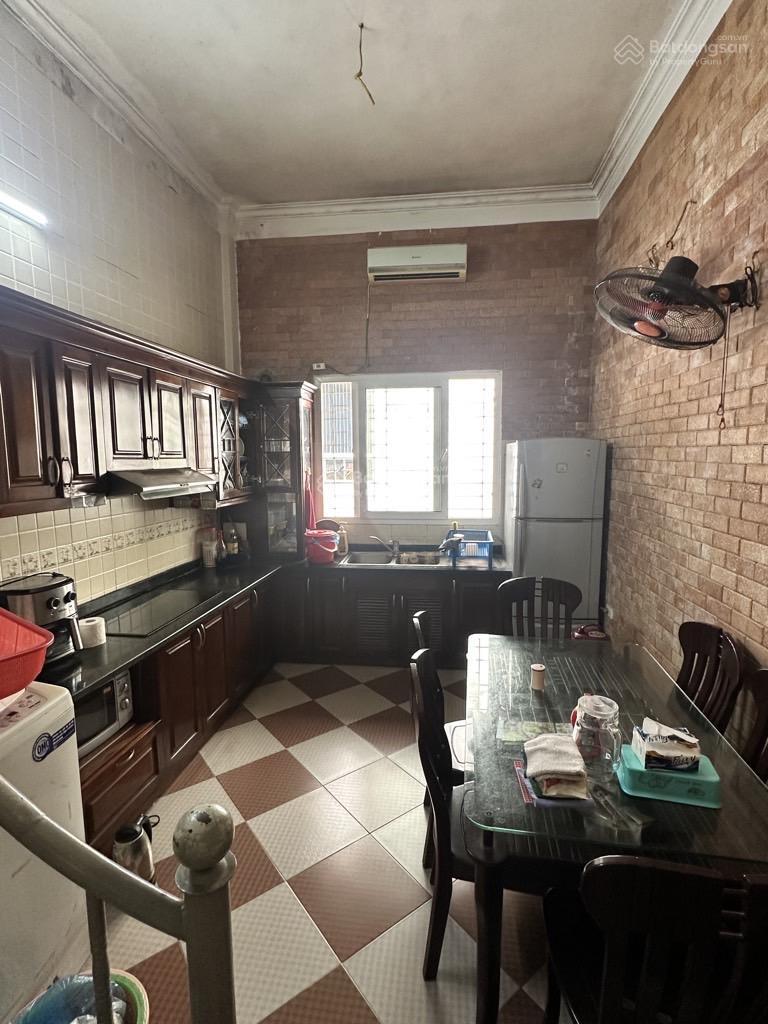 BÁN NHÀ HOÀNG HOA THÁM- BA ĐÌNH- LÔ GÓC - MẶT NGÕ- Ô CHỜ THANG MÁY- VỊ TRÍ CỰC ĐẸP 30M RA PHỐ