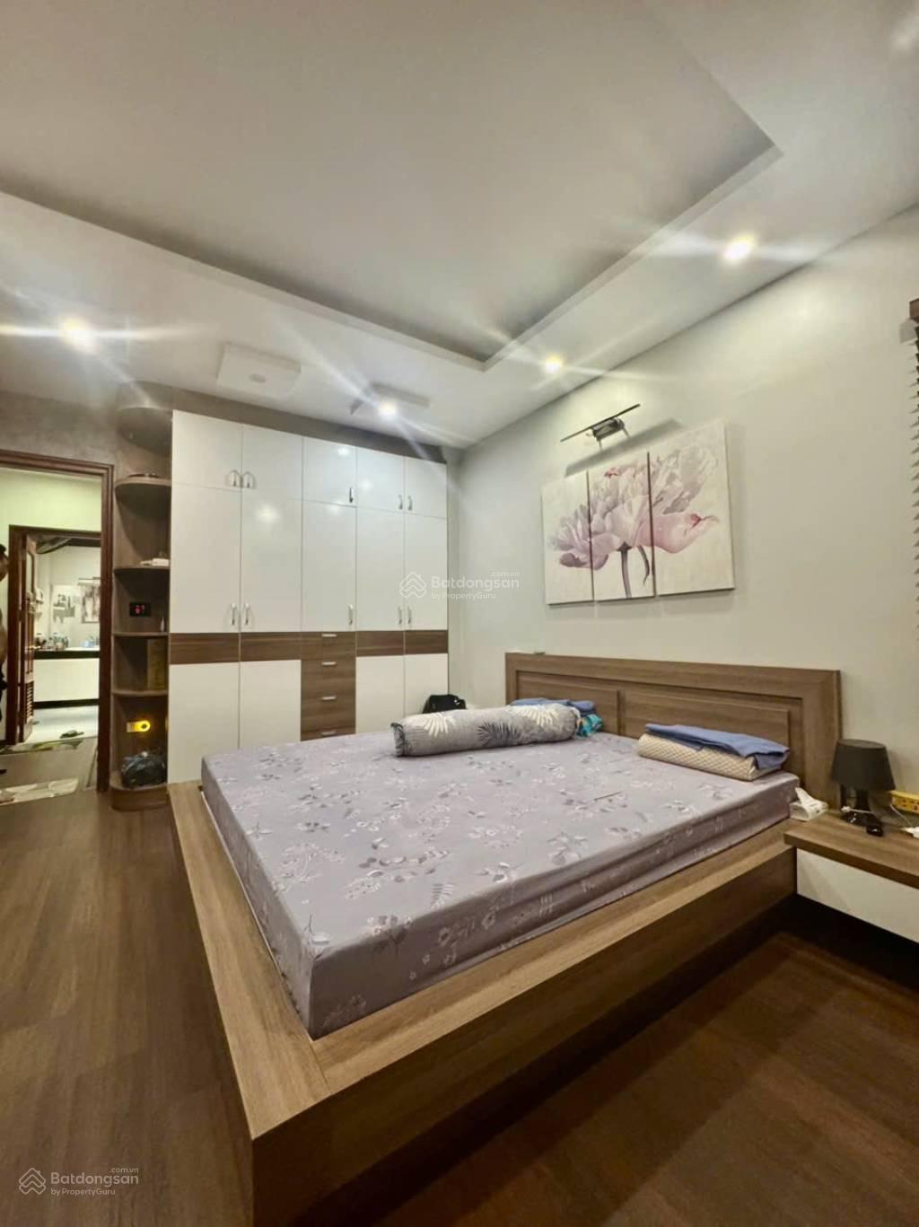 Duy Nhất! Nhà CHÙA BỘC 30m, 6 Tầng Mới Đẹp, Sổ Vuông, Ngõ Nông, Nhỉnh 6 TỶ