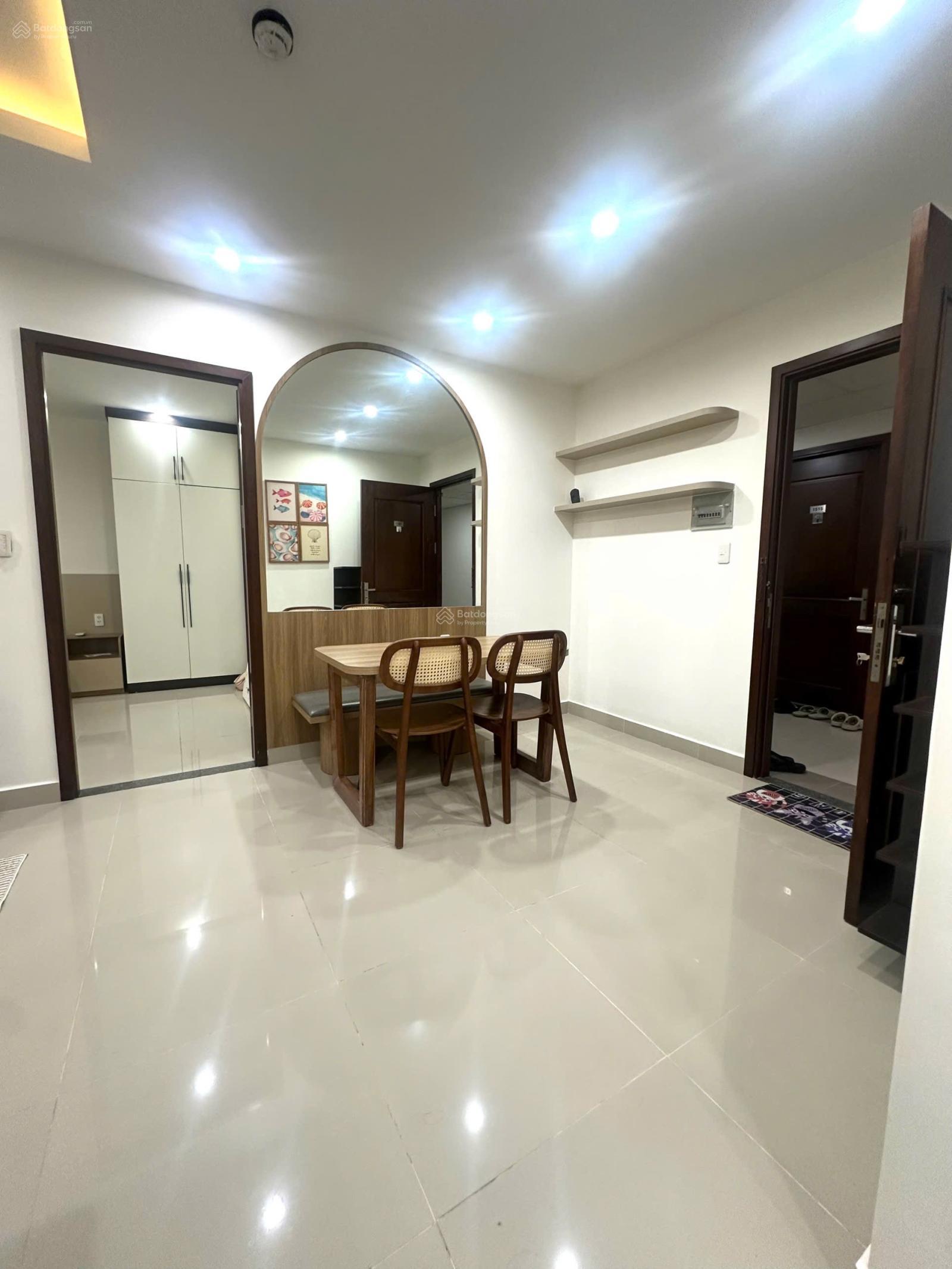 Cho thuê căn 70 m2, 2PN, 2WC, view mát giá 12 triệu full nội thất , Lh 0906 549 *** Sơn